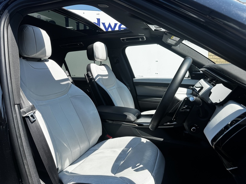 Land Rover Range Rover Sport 3.0 D300 Mhev Dynamic Se Suv 4Wd E Black #4