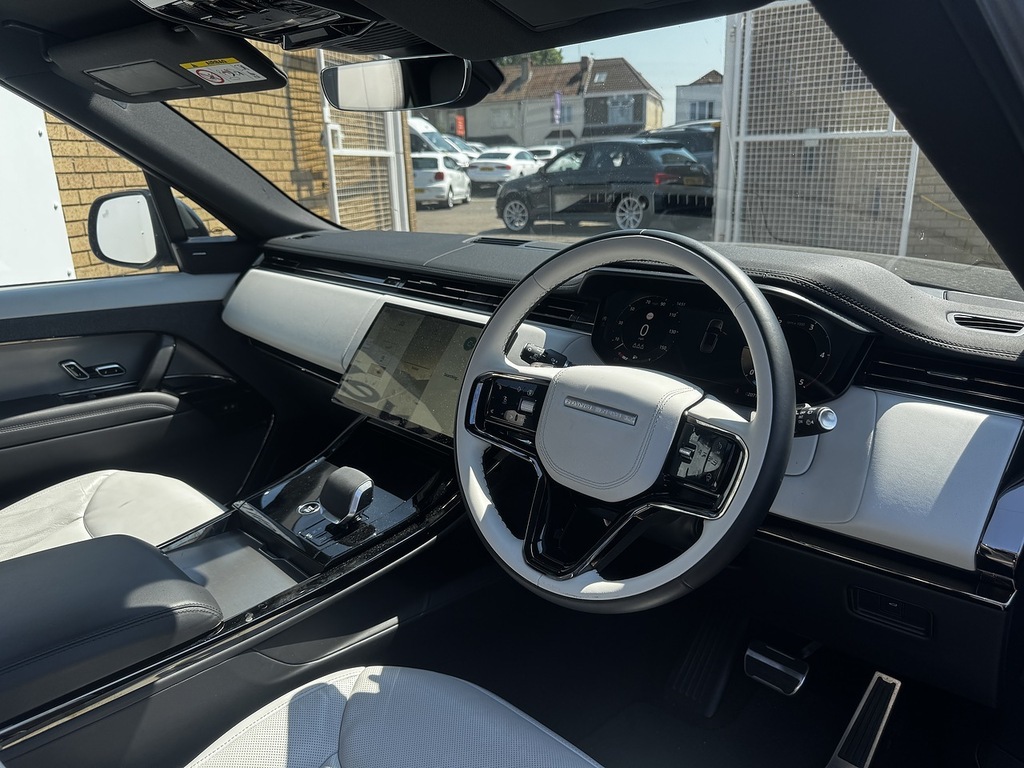 Land Rover Range Rover Sport 3.0 D300 Mhev Dynamic Se Suv 4Wd E Black #6