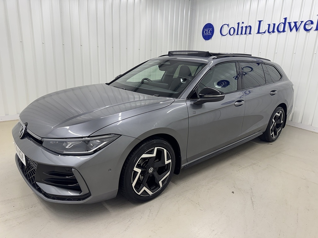 Volkswagen Passat 1.5 Etsi Mhev R-line Estate Hybrid Dsg Grey #3