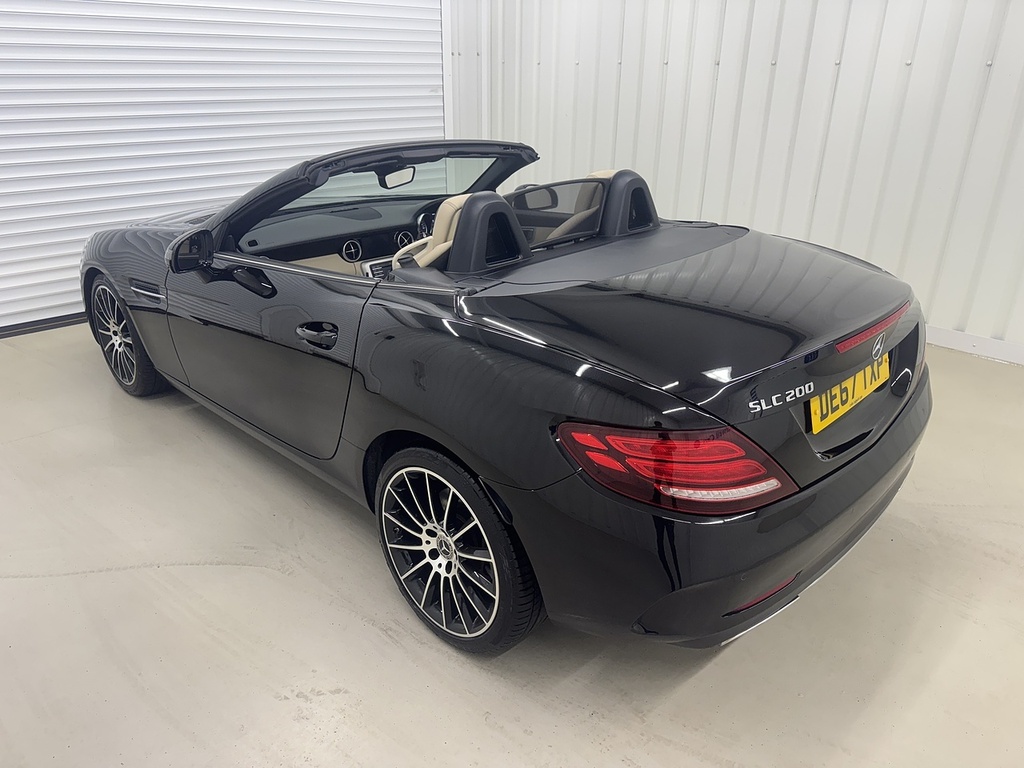 Mercedes-Benz SLC 2.0 Slc200 Amg Line Convertible Black #5