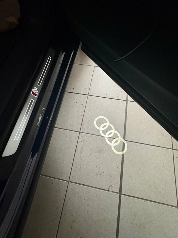 Audi SQ7 4L Vorsprung Black #42