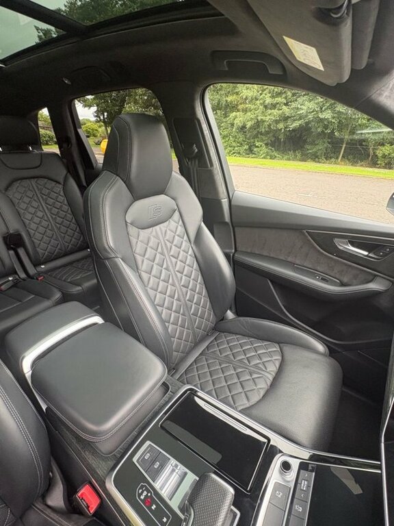 Audi SQ7 4L Vorsprung Black #21