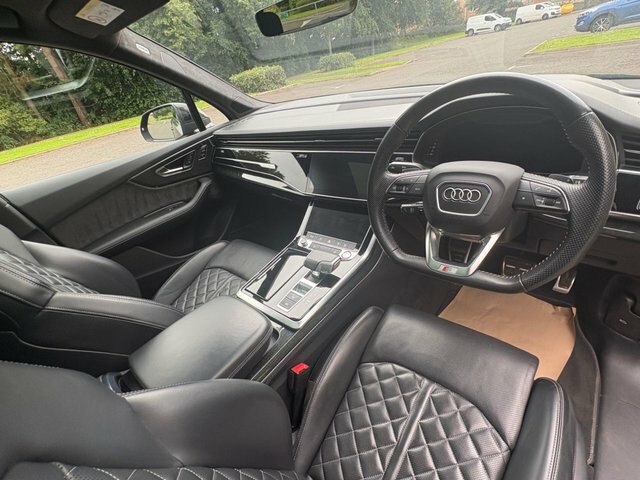 Audi SQ7 4L Vorsprung Black #22