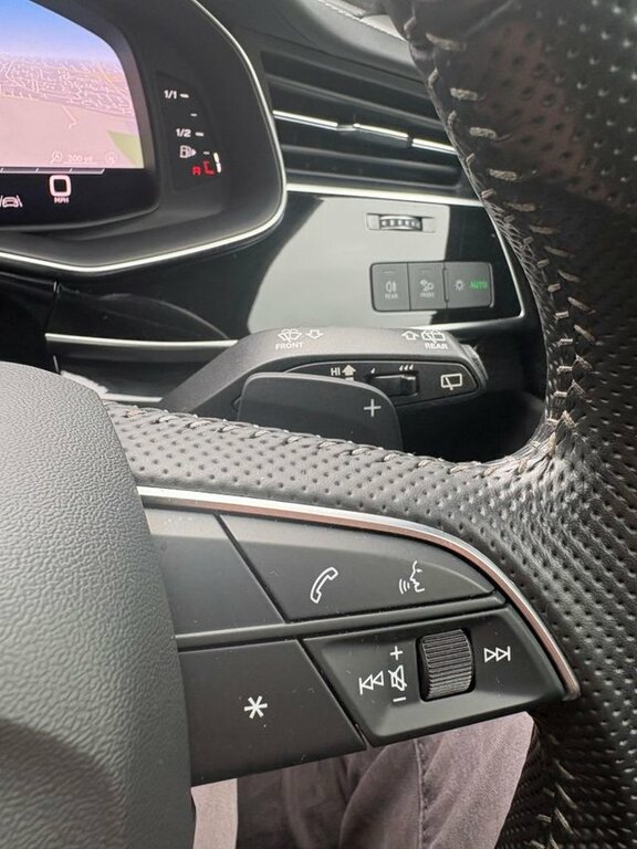 Audi SQ7 4L Vorsprung Black #34
