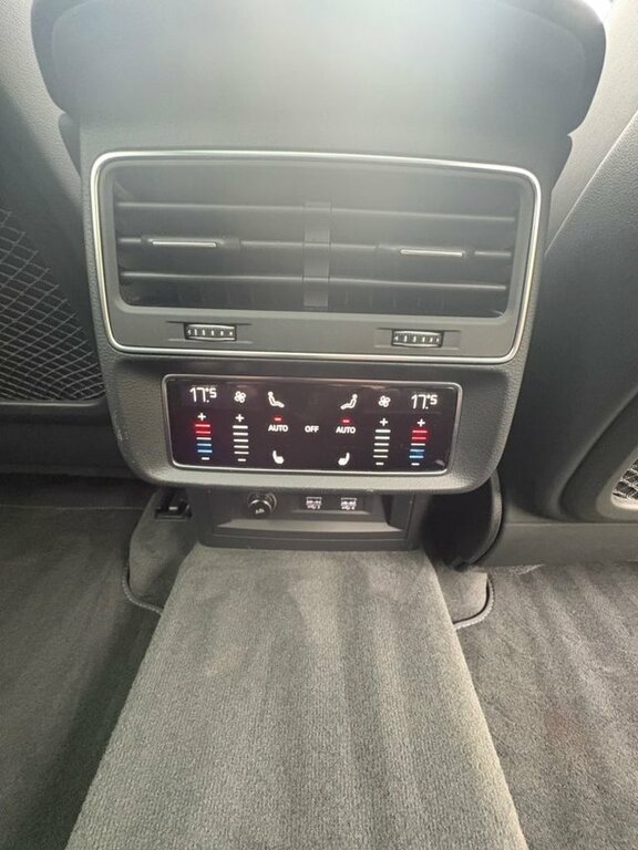 Audi SQ7 4L Vorsprung Black #38