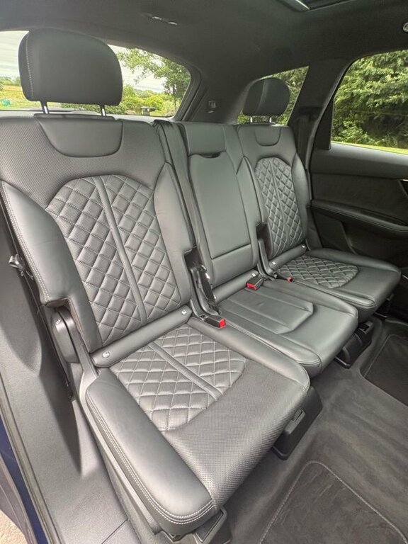 Audi SQ7 4L Vorsprung Black #23