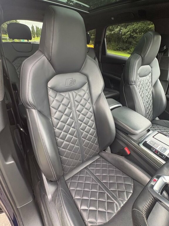 Audi SQ7 4L Vorsprung Black #19
