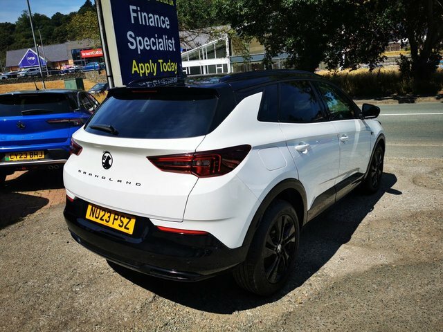 Vauxhall Grandland X Pre Reg 1.6 Phev 225Ps Ultimate Red #7