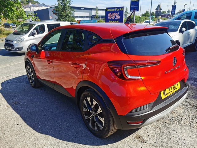 Renault Captur 1.6 E-tech Evolution Suv Hybrid Eu WL23BZY Red #4