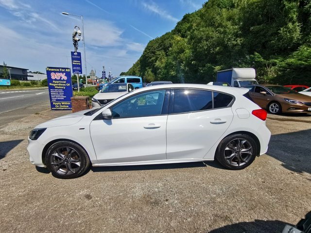 Ford Focus 2019 69 1.0T Ecoboost St-line Hatchback DS69UBN White #4