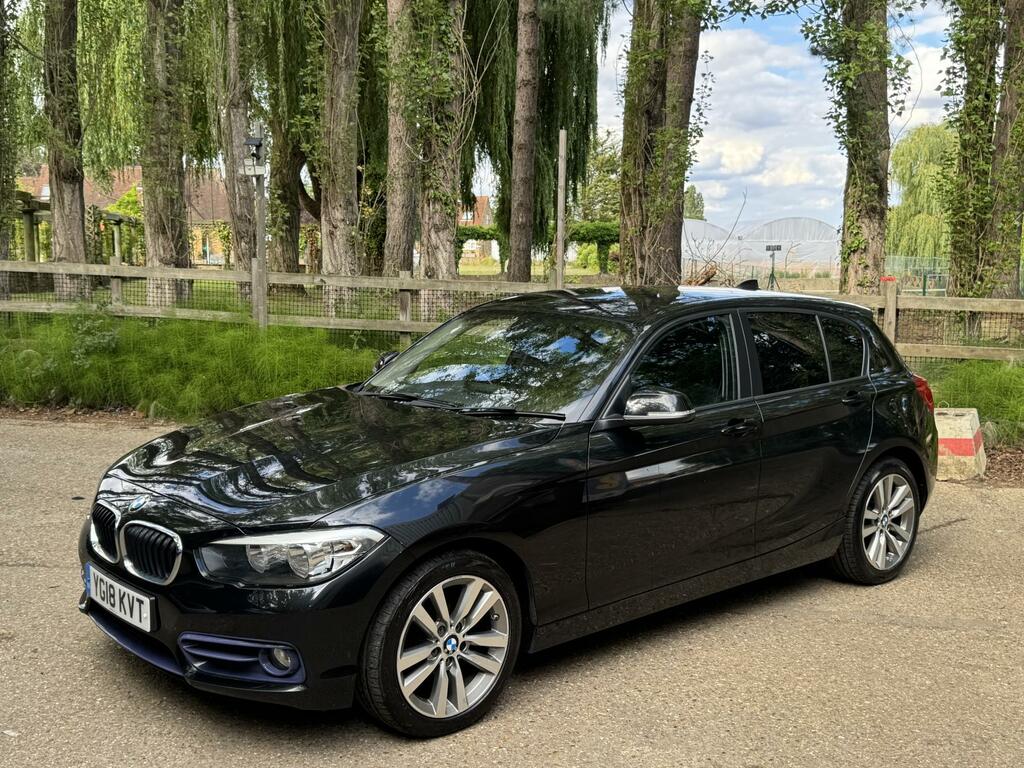 BMW 1 Series Sport Black #4