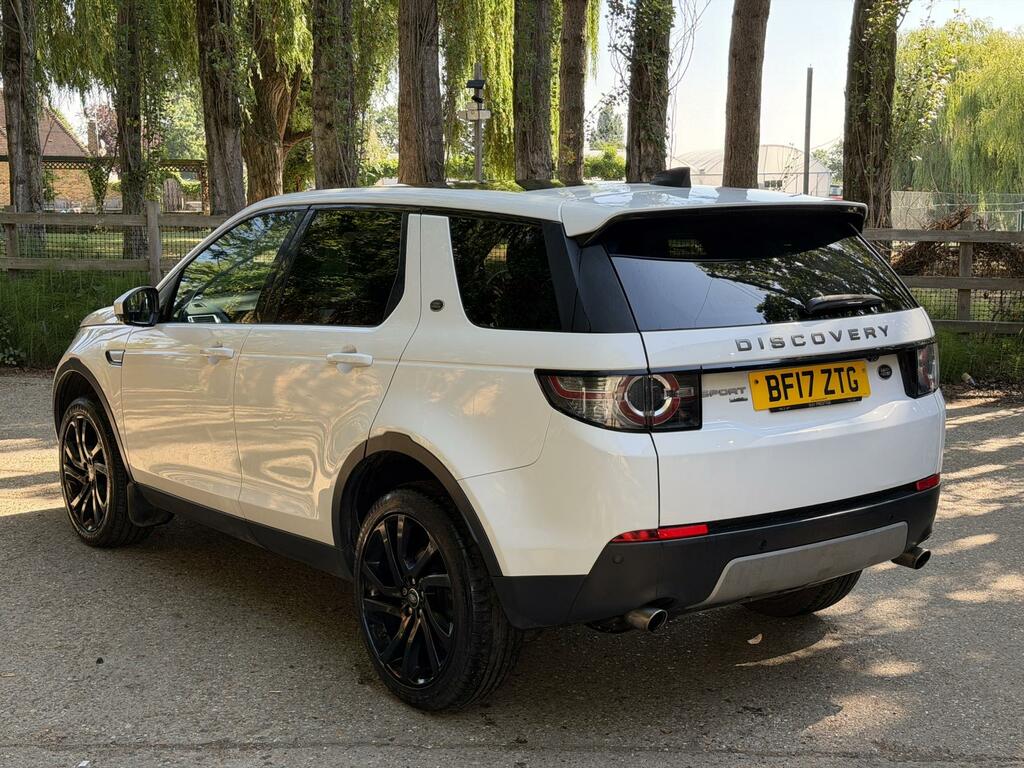 Land Rover Discovery Sport Hse White #3