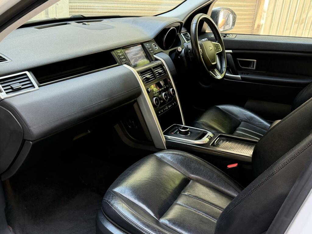 Land Rover Discovery Sport 2.0 Td4 180 Hse Black #32
