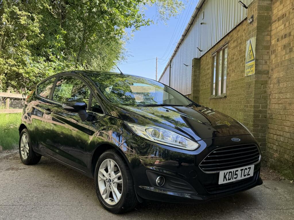 Ford Fiesta Zetec Black #4