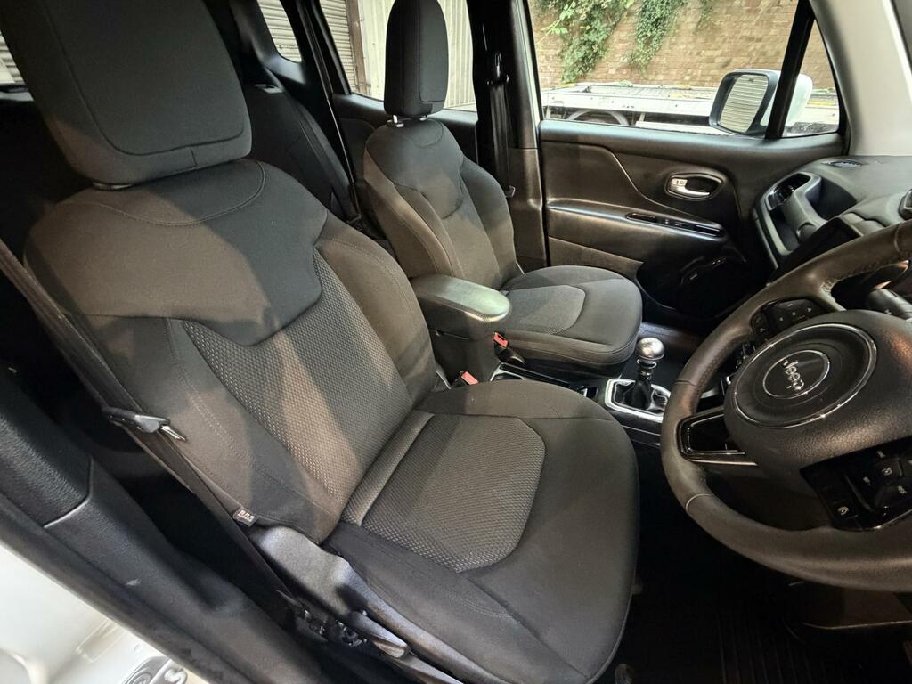Jeep Renegade Night Eagle White #28