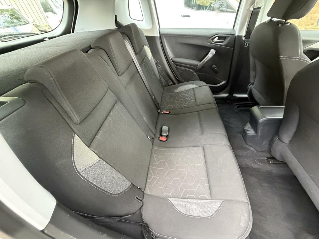 Peugeot 2008 1.2 Puretech Active Euro 6 White #23
