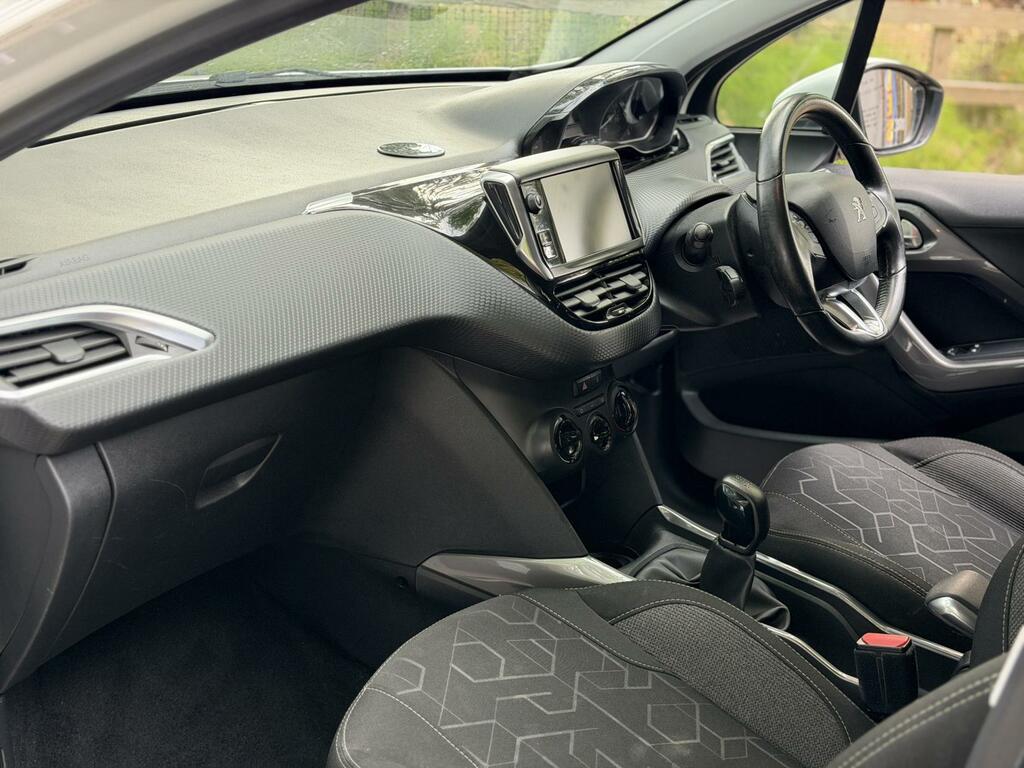 Peugeot 2008 1.2 Puretech Active Euro 6 White #21
