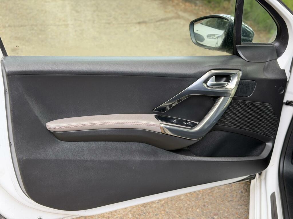 Peugeot 208 1.2 Vti Active Grey #21