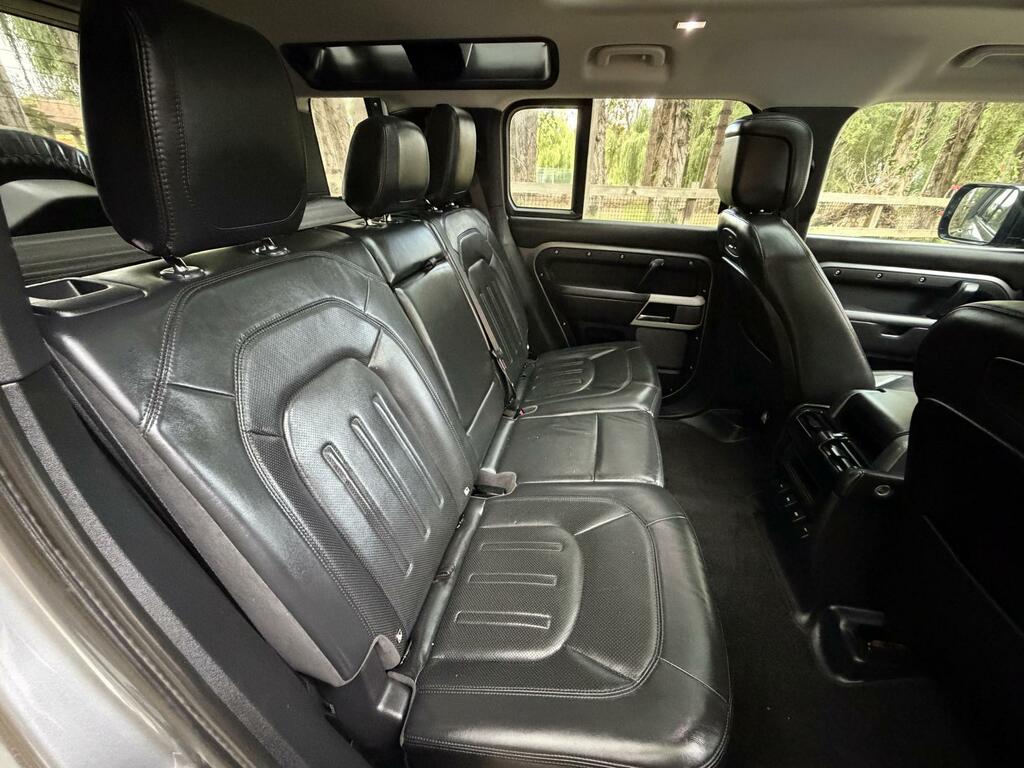 Land Rover Defender 110 Defender Hse D Black #26