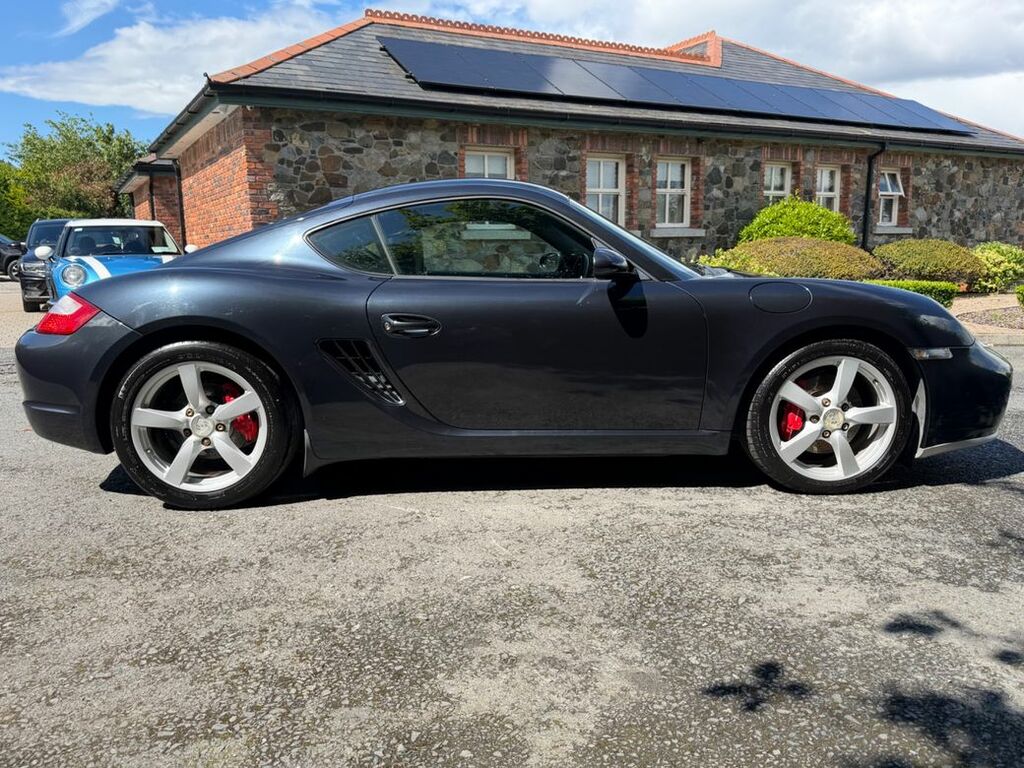 Porsche Cayman S #7