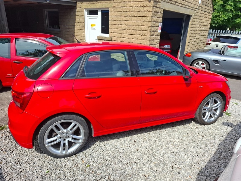 Audi A1 Sportback Tdi S Line NA14ASU Red #4