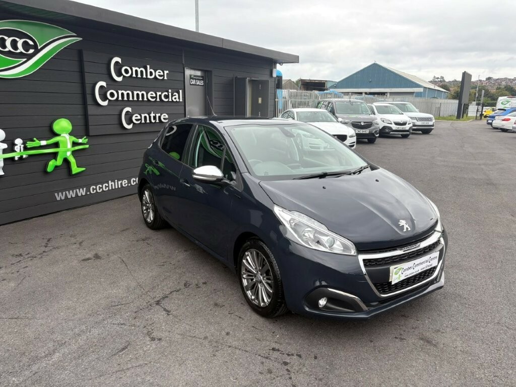 Peugeot 208 1.2 Pure Tech Signature 82 Hatchback Grey