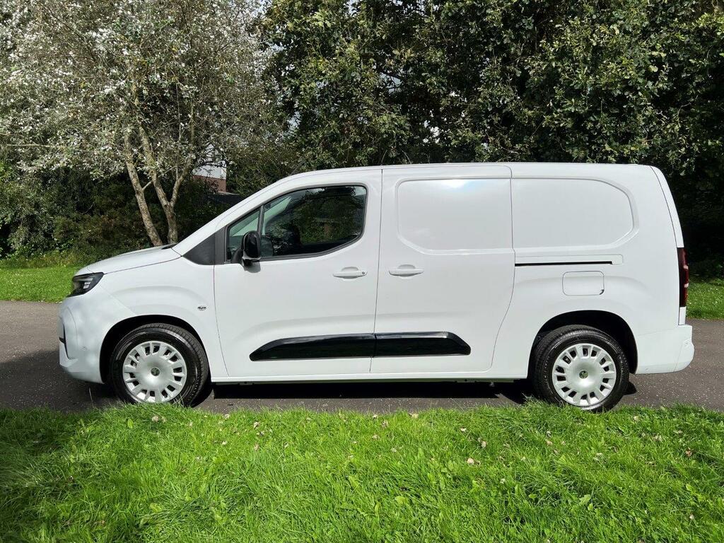 Vauxhall Combo 1.5 2300 Pro 100 Xlwb White #5