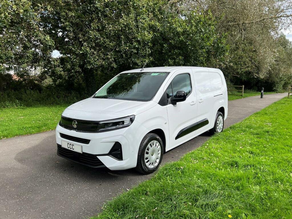 Vauxhall Combo 1.5 2300 Pro 100 Xlwb White #6