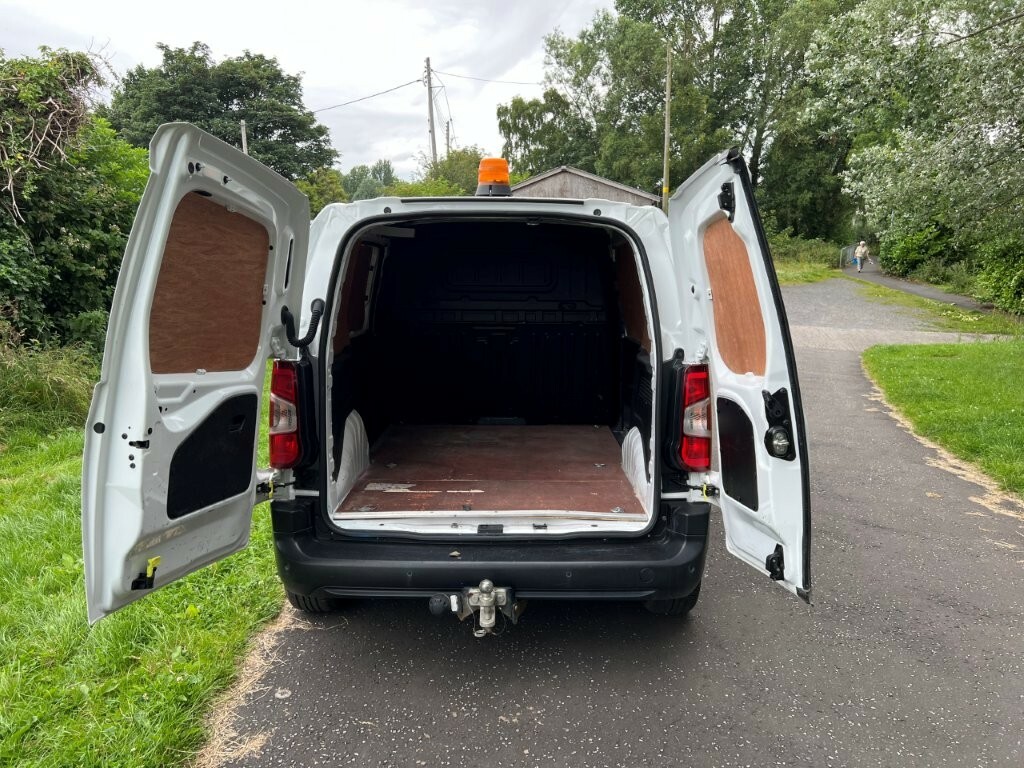 Vauxhall Combo 1.2I Turbo 130 Ps Elite 7 Seat Mpv Grey #9