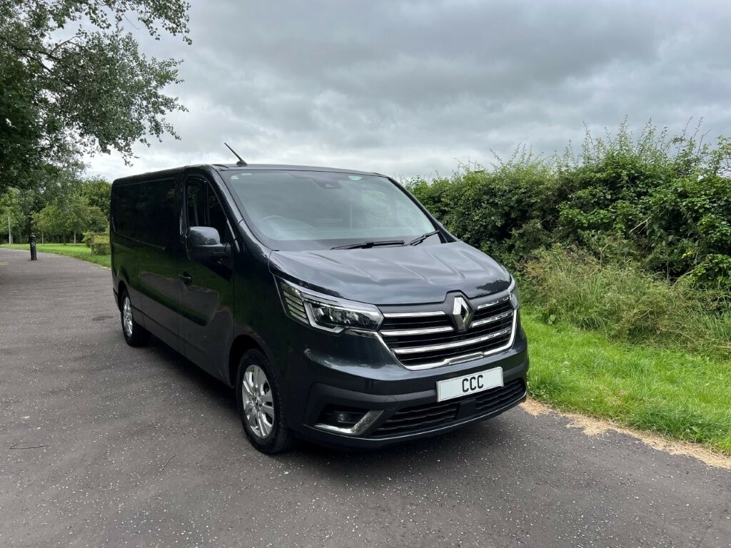 Renault Trafic 2.0 Dci Blue Ll30 Sport 130 L2 H1 Grey