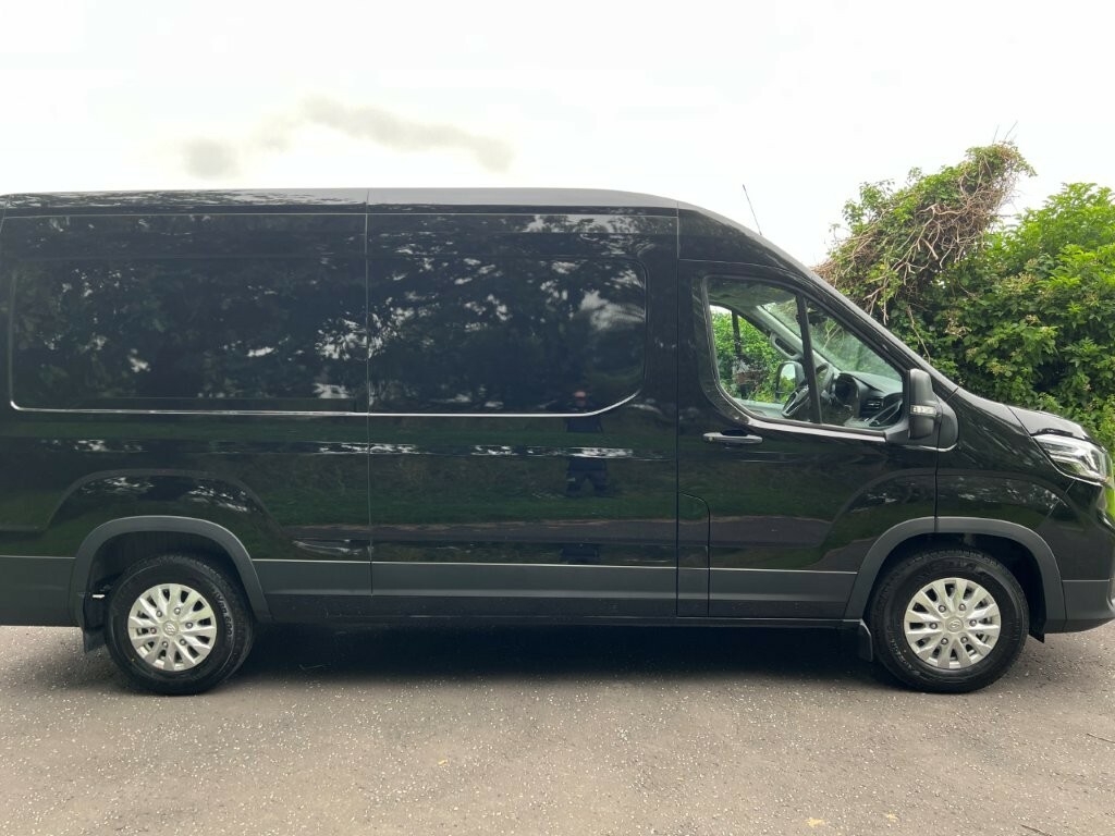 Maxus Deliver 9 2.0 150 Lux Fwd High Roof L3h2 Lwb Black #2