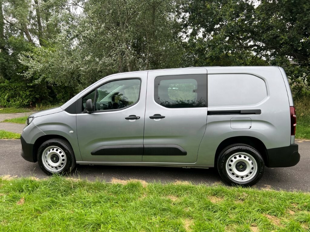 Fiat Doblo 1.5 Multijet3 1000Kg 100 Crew Cab L2 5 Seats Grey #6