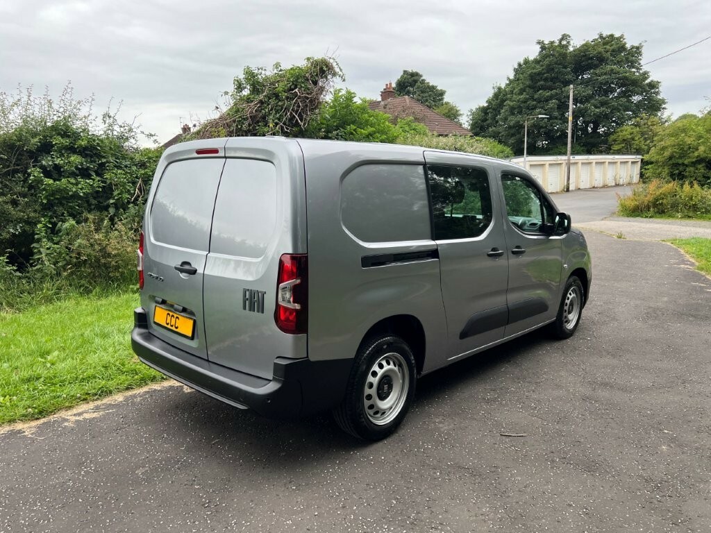 Fiat Doblo 1.5 Multijet3 1000Kg 100 Crew Cab L2 5 Seats Grey #3