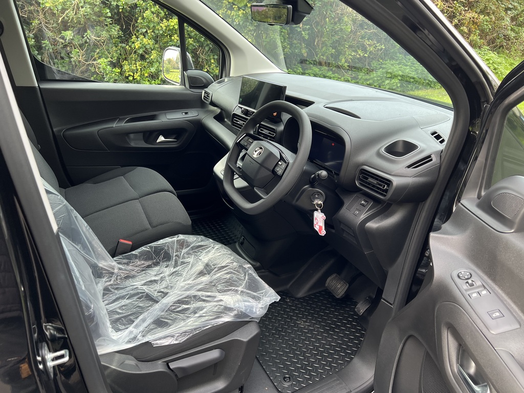 Vauxhall Combo 1.5 Turbo D 100Ps Prime H1 Van White #9