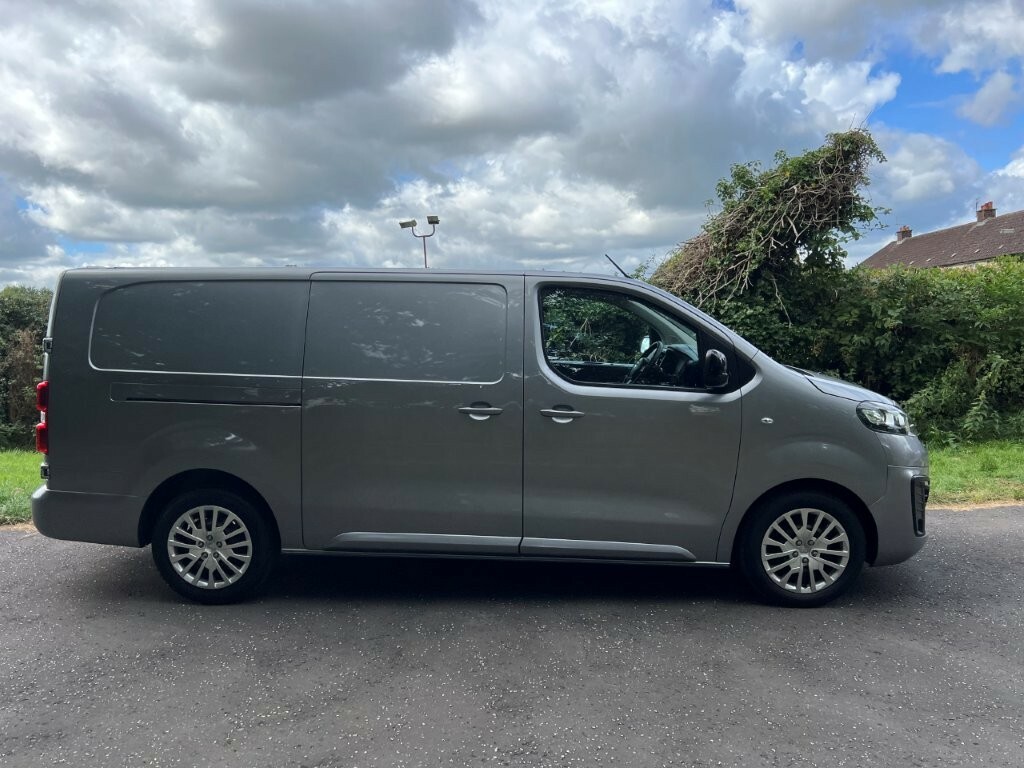 Vauxhall Vivaro 2.0 Turbo D 3100 Pro 145 L2h1 - No Vat Grey #2