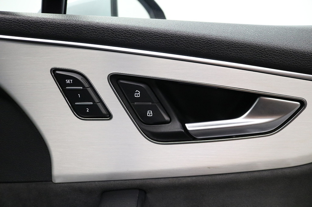 Audi Q7 3.0 Tdi V6 50 Black Edition Suv Tiptron White #42