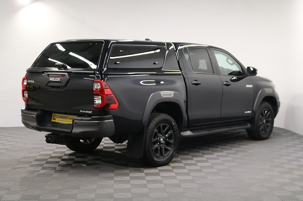 Toyota HILUX D-4d Invincible X YG22SWY Black #6