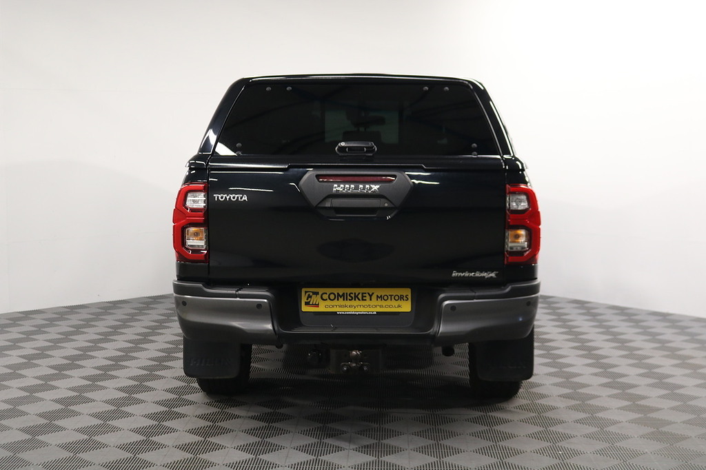Toyota HILUX D-4d Invincible X YG22SWY Black #5
