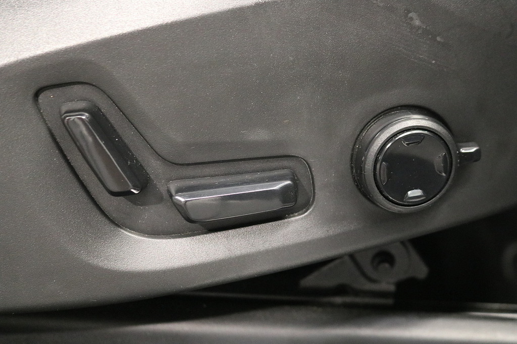 Volvo XC90 Recharge Inscription Pro, T8 Awd Plug-in Hybrid, 7 White #31