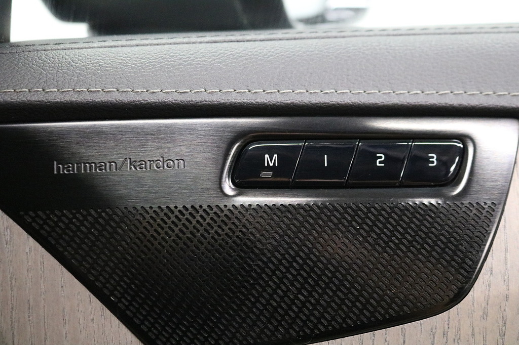 Volvo XC90 Recharge Inscription Pro, T8 Awd Plug-in Hybrid, 7 White #32