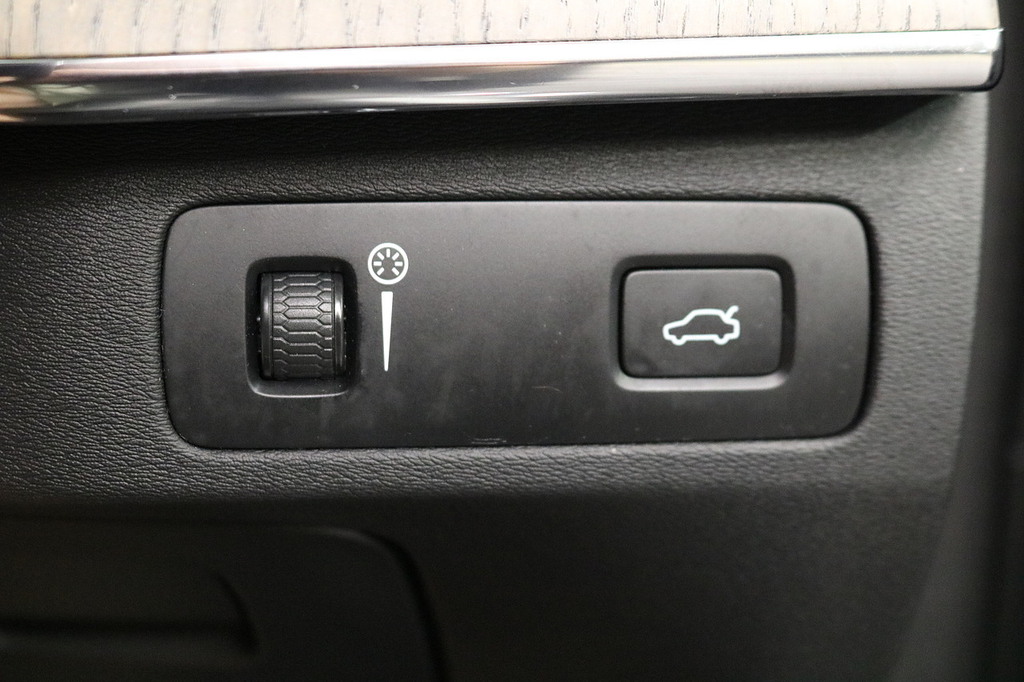 Volvo XC90 Recharge Inscription Pro, T8 Awd Plug-in Hybrid, 7 White #33