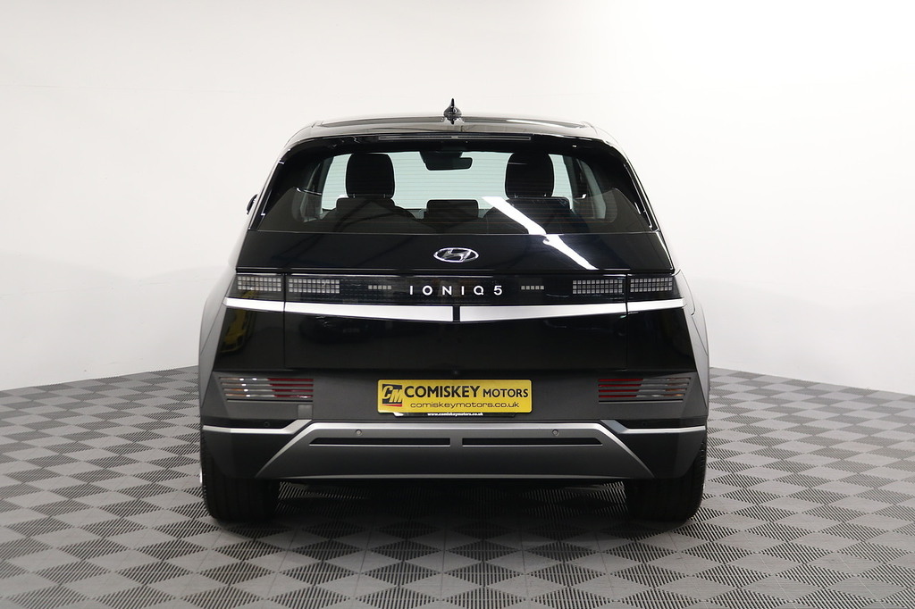 Hyundai Ioniq 5 Se Connect Black #5