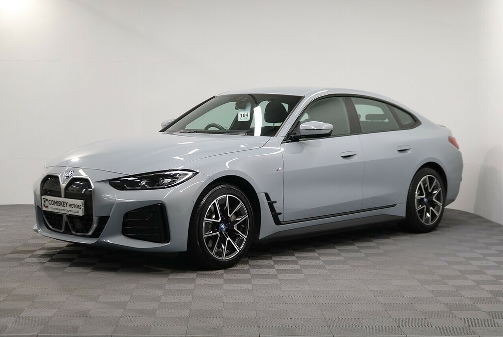 BMW i4 40 M Sport Grey #3