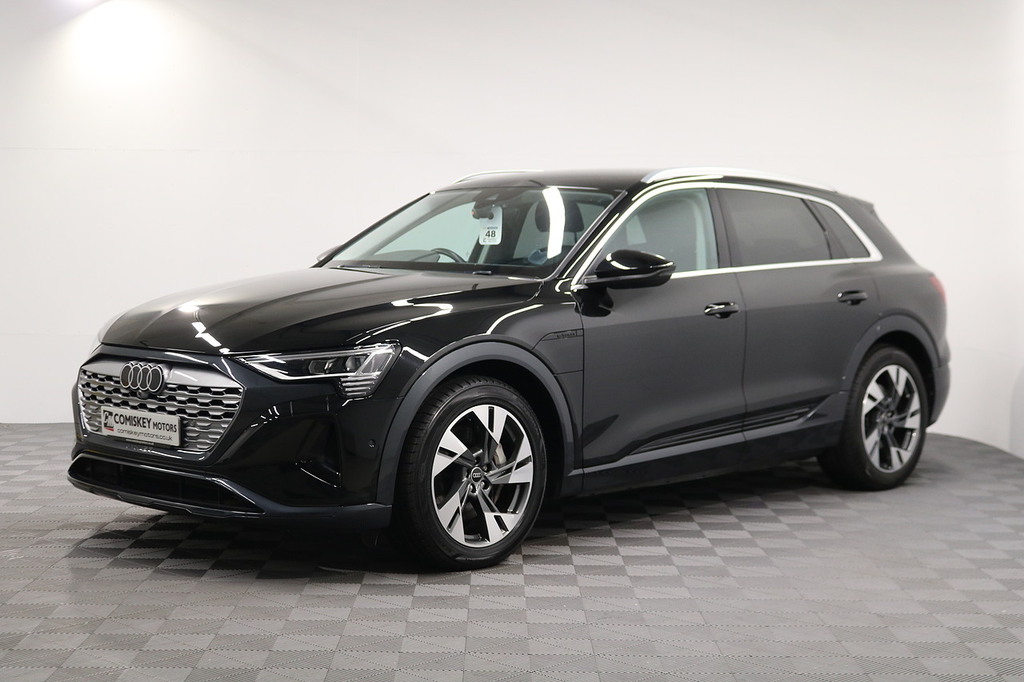 Audi Q8 e tron Sport Black #3