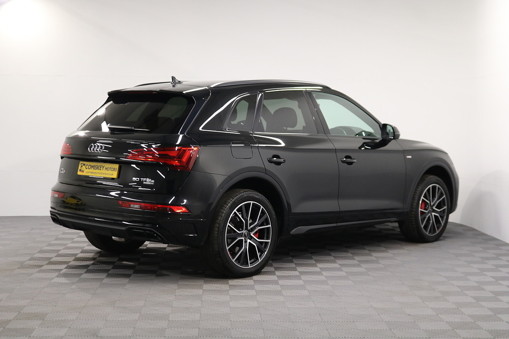 Audi Q5 Tfsie Edition 1 Black #6