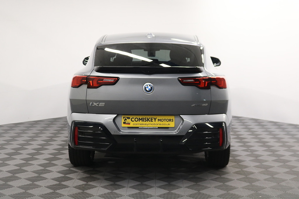 BMW iX2 30 M Sport Grey #5