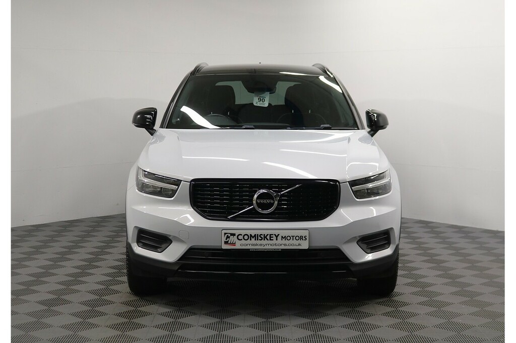 Volvo XC40 H T5 Twin Engine R-design Silver #2