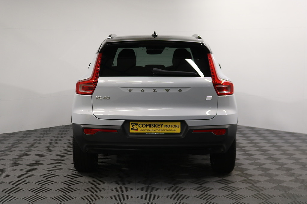 Volvo XC40 H T5 Twin Engine R-design Silver #5