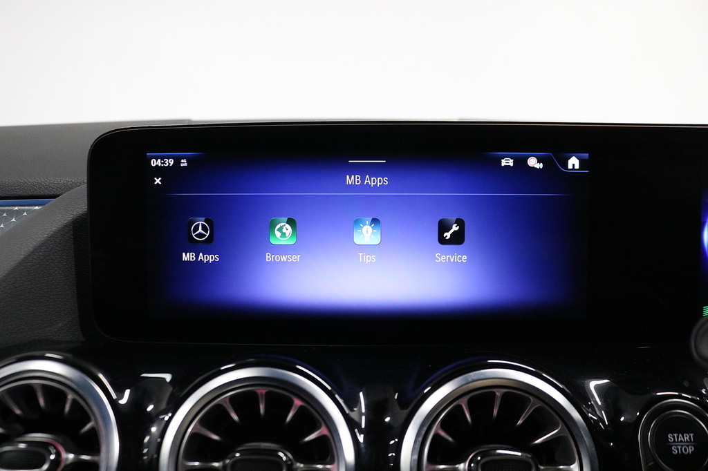 Mercedes-Benz EQA Eqa 250 Plus 70.5Kwh Amg Line Premium Plus Suv 5 Grey #34