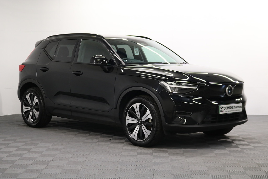 Volvo XC40 Core Black
